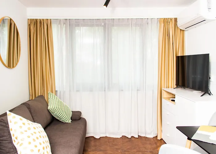 The Lion's - домът на лъва * 瓦爾納